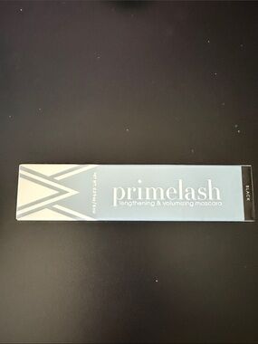 NWT Lengthening & Volumizing Mascara - Black